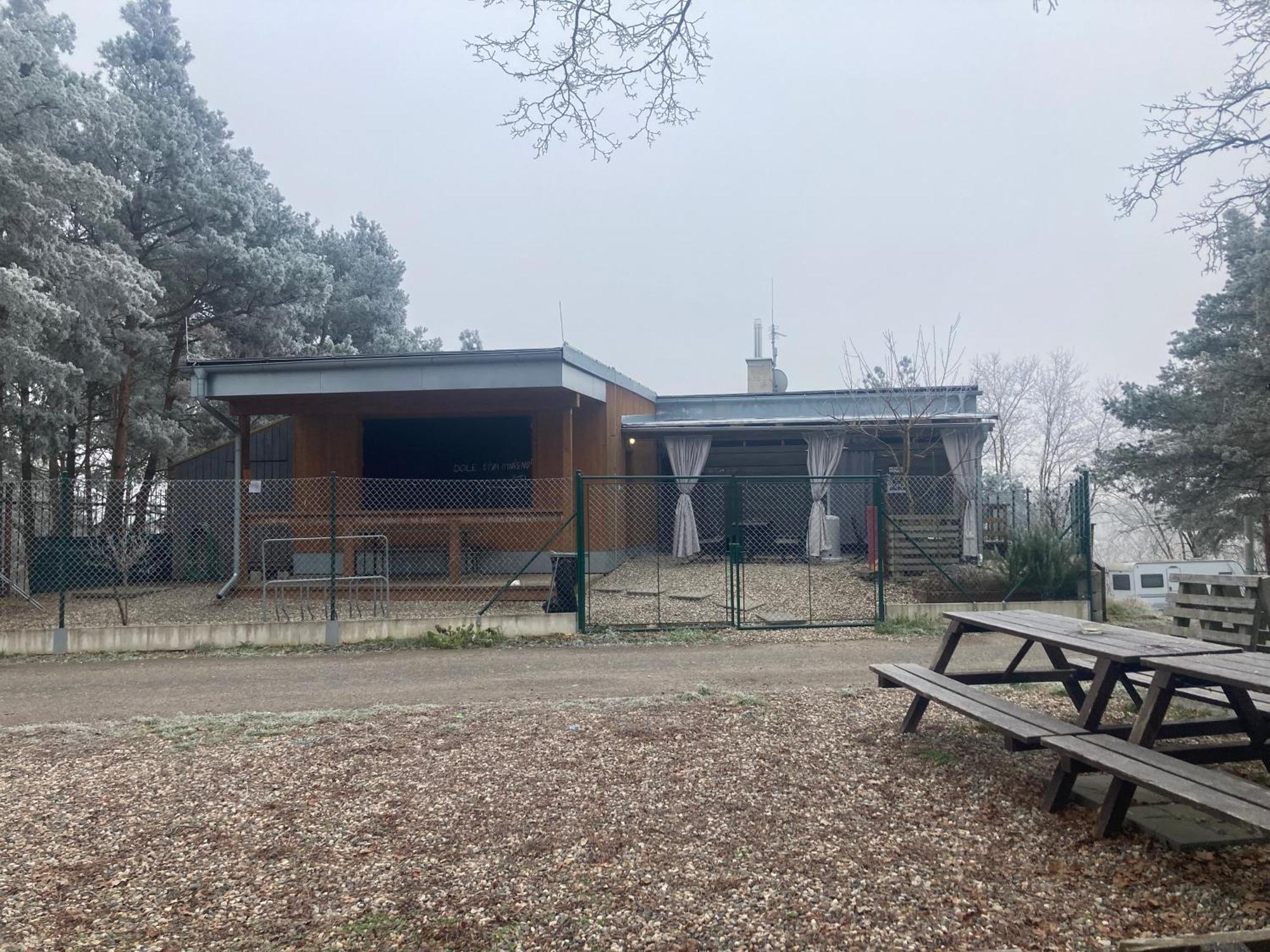 Ferienwohnung Kuk Racice Exterior foto